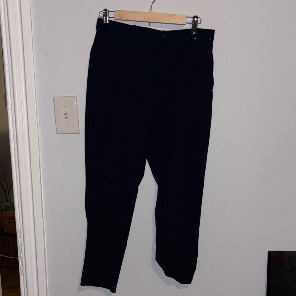 Uniqlo Men's Navy Blue Chinos